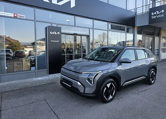 Zunanja slika - KIA EV3 - 58.3 kWh baterija. 150 kW  204 KM  Star 30° - 1