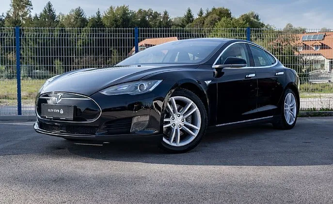 Zunanja slika - Tesla Model S - 70D - 1