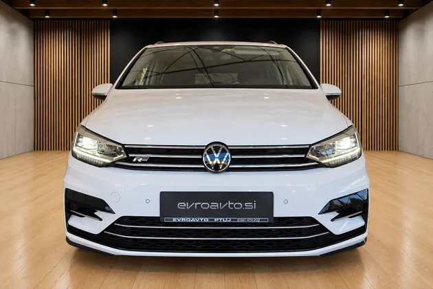 Zunanja slika - Volkswagen Touran - 2.0 TDI R-Line DSG 1.Lastnik-Slov.poreklo-7 Sedeže - 1