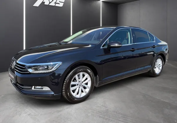 Zunanja slika - Volkswagen Passat - 1.4 TSI BMT Trendline-Full LED-Navi-Masaža-Kamera - 1