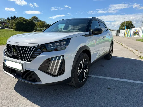 Zunanja slika - Peugeot 2008 - 1,2 PureTech 130 S&S GT + kom. zimskih gum - 1