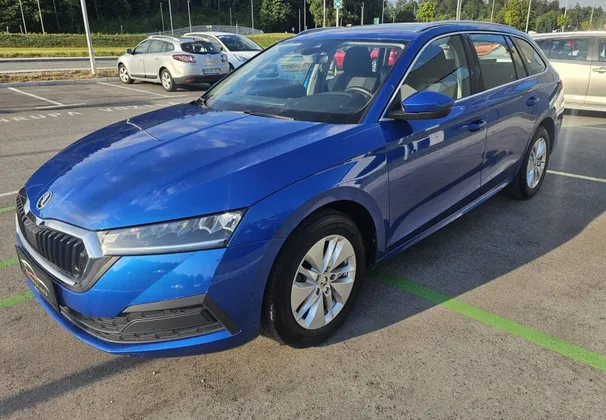 Zunanja slika - Škoda Octavia - Combi 2.0TDI Ambition DSG|FuLED|alu|wirtual|kamera - 1