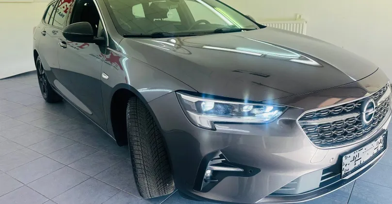 Zunanja slika - Opel Insignia - Sports Tourer 2.0 D Avt.NEMŠKI+4ALU.KAMERA.LED - 1