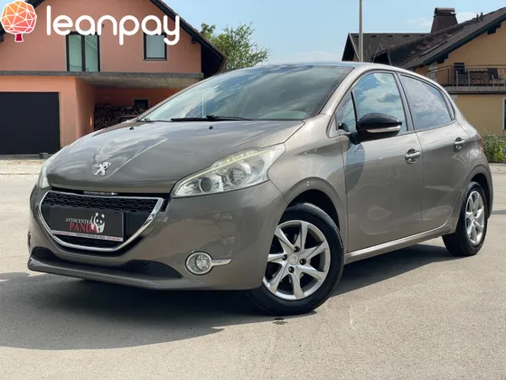 Zunanja slika - Peugeot 208 - 1,4 VTi Allure VTi+SLOVENSKI+SAMO 130.000KM+PANORAMA. - 1