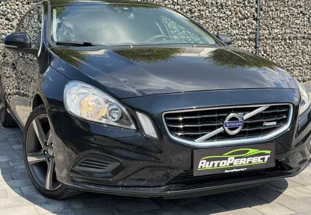 Zunanja slika - Volvo V60 - D5 AWD Geartronic |MEMORY|WEBASTO|GR. SED.| - 1