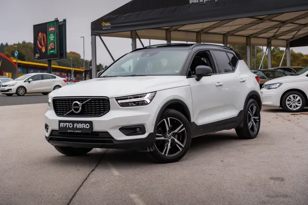 Zunanja slika - Volvo XC40 - T4 AWD R-Design Avt. - 1
