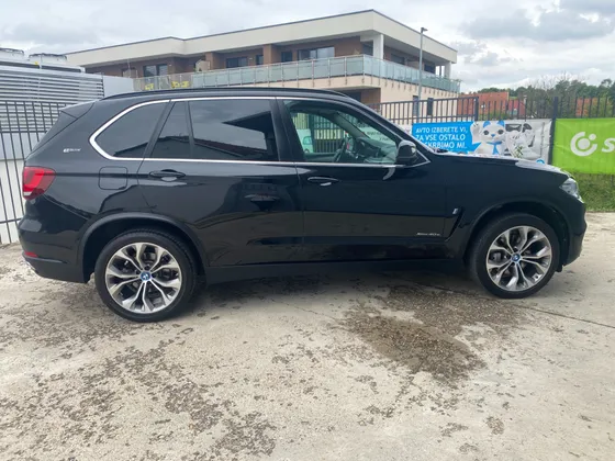 Zunanja slika - BMW X5 - xDrive40e Avt. - 1