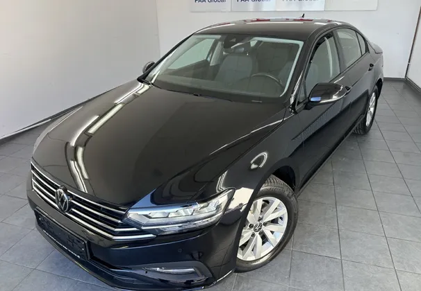 Zunanja slika - Volkswagen Passat - 2.0 TDI 110kW.LED.LIMUZINA.SAMO 120.000 KM - 1