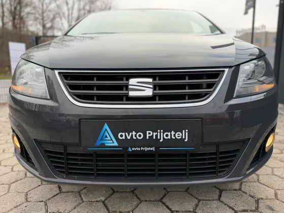 Zunanja slika - Seat Alhambra - 2.0 TDI 110 EL VRATA | NAVI | KAMERA | KLJUKA - 1