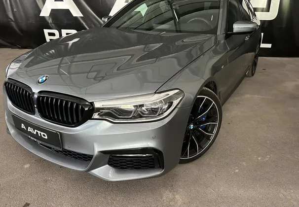 Zunanja slika - BMW Serija 5 - Touring: 540i xDrive MSPORT-PERFORMANCE-ADAPTIVE-PANO-VK - 1