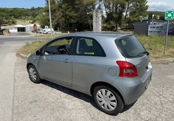Zunanja slika - Toyota Yaris - 1.3 VVT-i... - 1