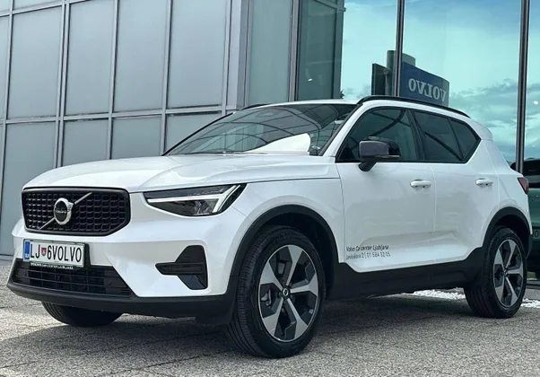 Zunanja slika - Volvo XC40 - B3P Plus Dark Avt. - 1