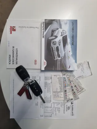 Zunanja slika - KIA Sportage - 1.7 - SLOVENSKI - 2. LASTNIK - POTRJENA SERVISNA - 1