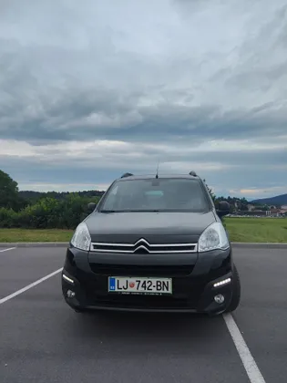 Zunanja slika - Citroën Berlingo - BlueHDi 120 S&S Club L2 - 1