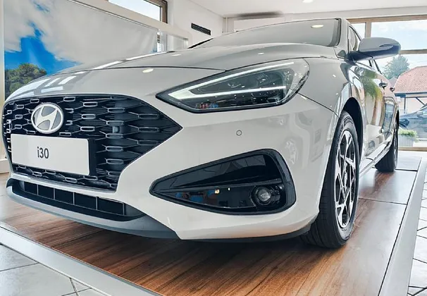 Zunanja slika - Hyundai i30 - 1.6 T-GDI STYLE AVT-WINTER-ALU 16 COL-LED-VIDEO - 1