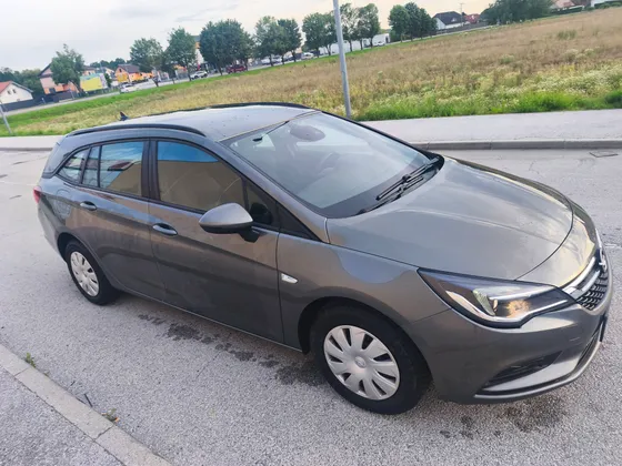 Zunanja slika - Opel Astra - 1,6 CDTI Enjoy - 1