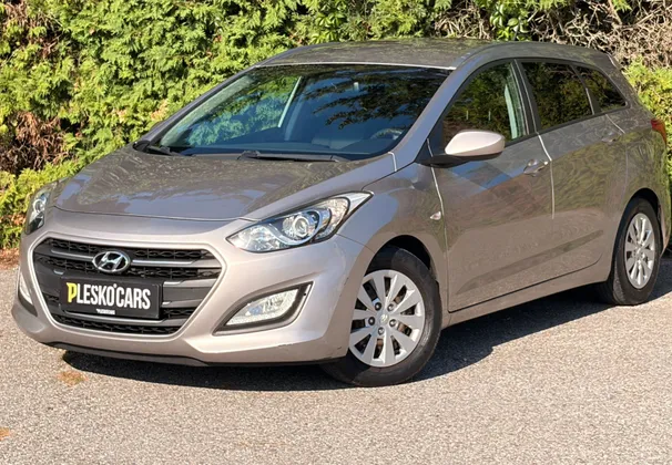 Zunanja slika - Hyundai i30 Wagon - 1.4 CVVT Style - BREZ POLOGA - 1