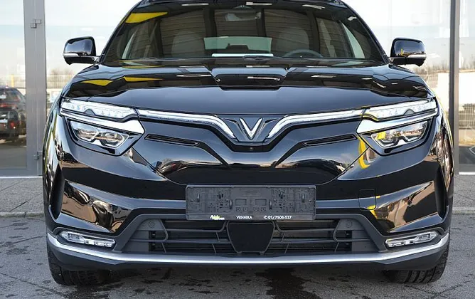 Zunanja slika - Vinfast VF8 - PLUS 4X4 - 1