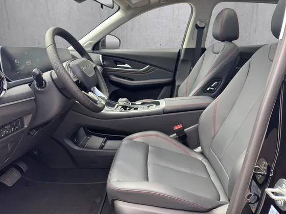 Zunanja slika - Forthing T5 EVO - 1.5T EXCLUSIVE + PANORAMA+KAMERA+MRTVI KOT+DAB - 1