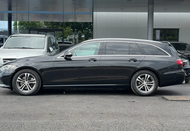 Zunanja slika - Mercedes-Benz E-Razred - E 220 d 4MATIC T Avantgarde Avt. - 1