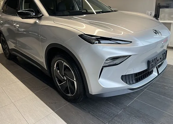 Zunanja slika - MG MGS5 EV - Luxury 64kW 7 let tovarniške garancije NA ZALOGI - 1