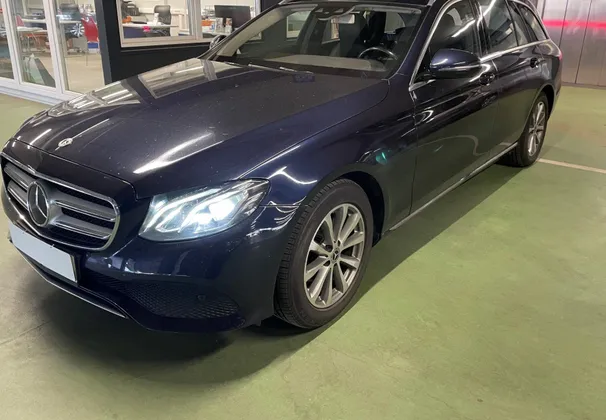 Zunanja slika - Mercedes-Benz E-Razred - E 200 d T Avantgarde Avt. LED.NAVI.KAMERA.ACC. - 1