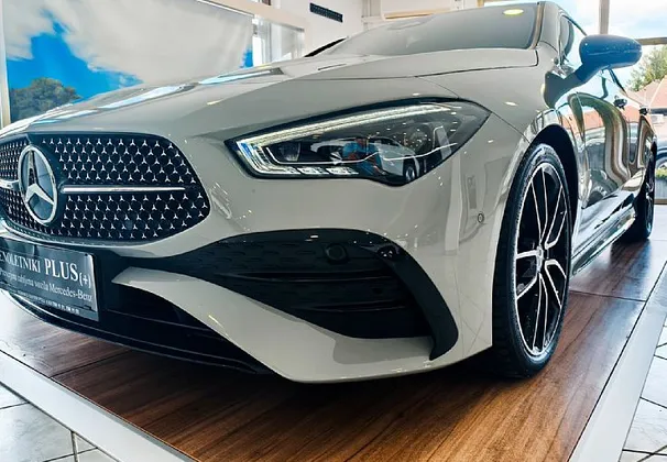 Zunanja slika - Mercedes-Benz CLA-Razred - 200 AMG PRO ALPINE BLACK-KAM-DAB-19 COL-LED-VIDEO - 1