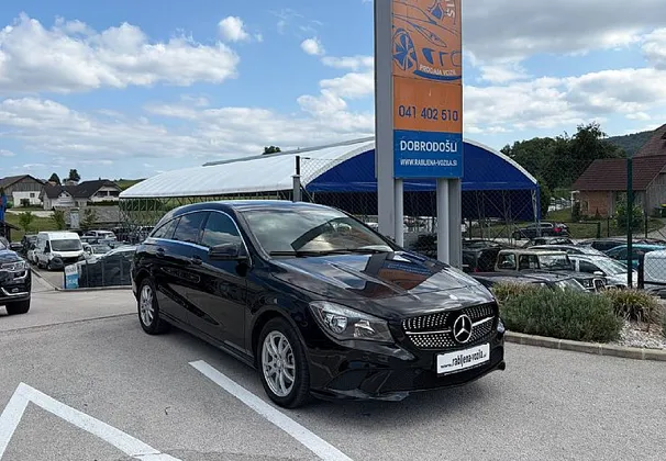 Zunanja slika - Mercedes-Benz CLA-Razred - CLA Shooting Brake CLA 200 d Shooting Brake ZELO LEPO OHRANJEN - 1