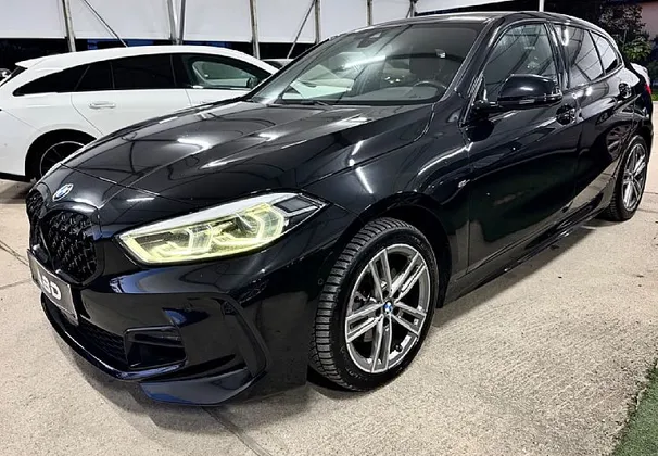 Zunanja slika - BMW Serija 1 - : 118d M-Sport BLACK 1.LASTNIK RADAR VIRTUAL KAMERA - 1