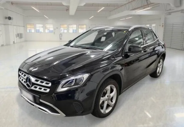 Zunanja slika - Mercedes-Benz GLA-Razred - GLA 180 Avt.KAMERA.USNJE.LED.NAVI. - 1