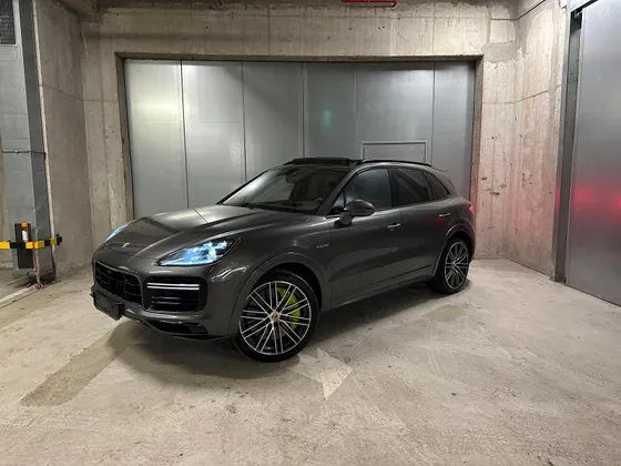 Zunanja slika - Porsche Cayenne - 4.0 Turbo S E-Hybrid - 680HP - 1.LASTNIK - 22COL - - 1