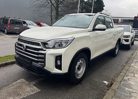 Zunanja slika - SsangYong Musso - Grand 2.2 XDi Active+ 4WD A T - 1