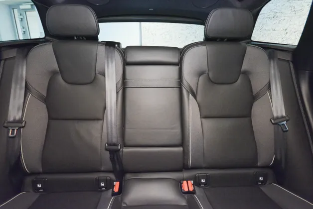 Zunanja slika - Volvo XC60 - D4 Avt. RDesign ACC-KLESS-KLJUKA-BLIS-HARMANKARDON - 1