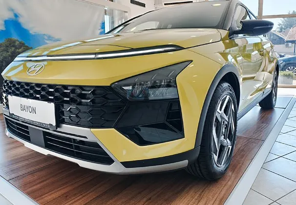 Zunanja slika - Hyundai Bayon - PREMIUM AVT ČRNA STREHA-TESTNO-AKT.T-MR.KOT-VIDEO - 1