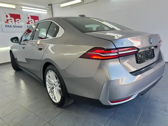 Zunanja slika - BMW i5 Limousine - eDrive40.LUKSENBURG.KAMERA.USNJE.LED-subvencija - 1