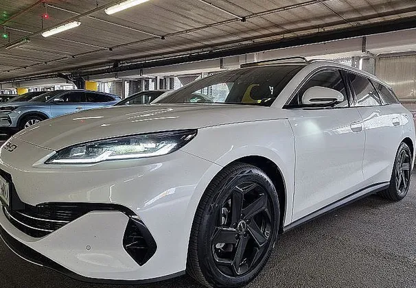 Zunanja slika - BYD SEAL 6 - DM-i Touring COMFORT PHEV - skupni doseg 1350 km - 1