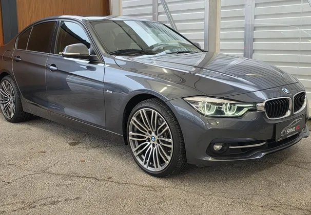 Zunanja slika - BMW Serija 3 - : 330i xDrive Sport Line- LED - VEL.NAVI - AMBI -PDC - 1