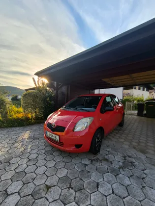 Zunanja slika - Toyota Yaris - 1,0 VVT-i Terra+ - 1