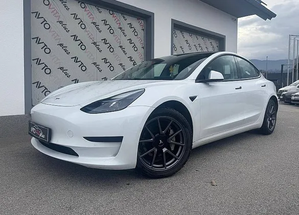 Zunanja slika - Tesla Model 3 - 3   RWD SLO PRVI LASTNIK ODBITEK DDV LPF - 1