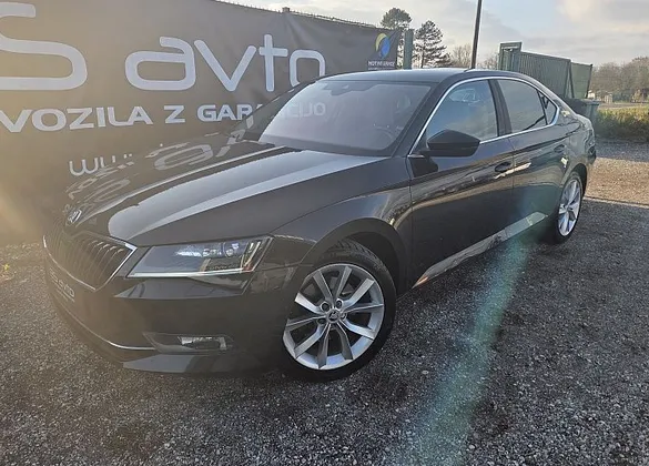 Zunanja slika - Škoda Superb - 2.0 TDI Ambition DSG 110 kW ALU-XENON-GR.SEDEŽEV - 1