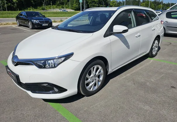 Zunanja slika - Toyota Auris - 1.8 VVT-i Luna Hibrid|navi|LED|gretje sed|kamera - 1