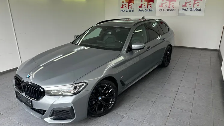 Zunanja slika - BMW Serija 5 - 520d Avt.M Sport.NEMŠKI+4ALU.KAMERA.PANORAMA.USNJE - 1
