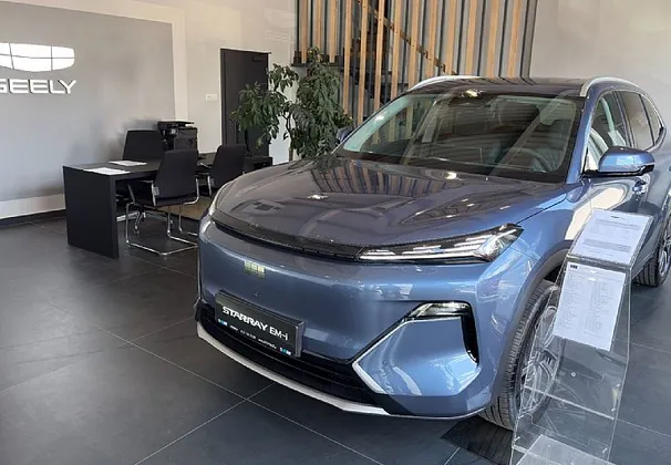 Zunanja slika - Geely StarRay EM-i - Plug-In Hybrid 1.5 Max Avt. - 1
