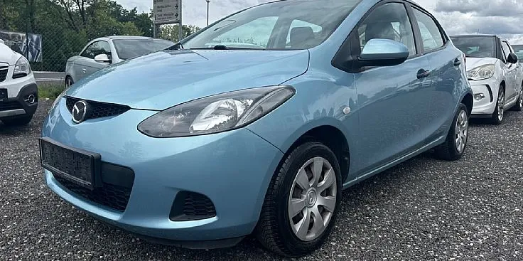 Zunanja slika - Mazda Mazda2 - 1.3i CE Plus - 1