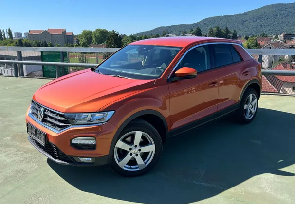 Zunanja slika - Volkswagen T-Roc - 1.6 TDI BMT 2X PDC. NAVI. SAMO 88.645 KM. - 1