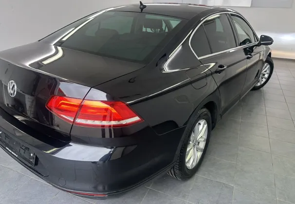 Zunanja slika - VW Passat - 2.0 TDI BMT Comfortline DSG.LED.KAMERA.PANORAMA - 1