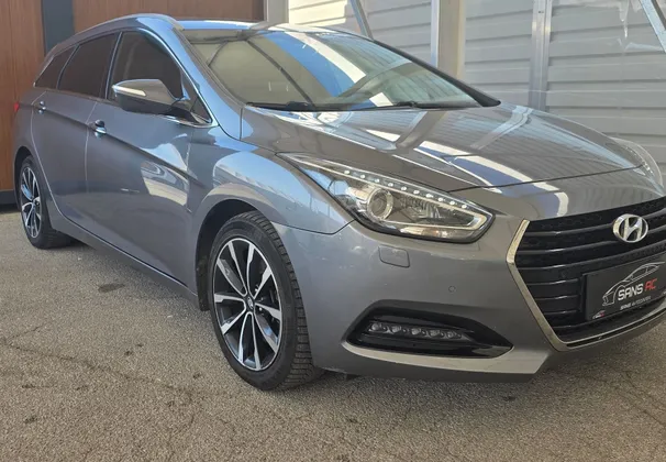 Zunanja slika - Hyundai i40 - Wagon 1.7 CRDi - LED - KAMERA - DRIVE S. - EL. SED - 1
