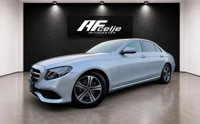 Zunanja slika - Mercedes-Benz E-Razred - 220 CDI-AUT-133.000km-VIRTUAL-LIZING ZA TUJCE- - 1