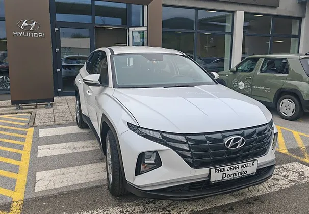 Zunanja slika - Hyundai Tucson - 1.6 T GDI°°1.Lastnik°°Kamera°°2.Leti garancije - 1