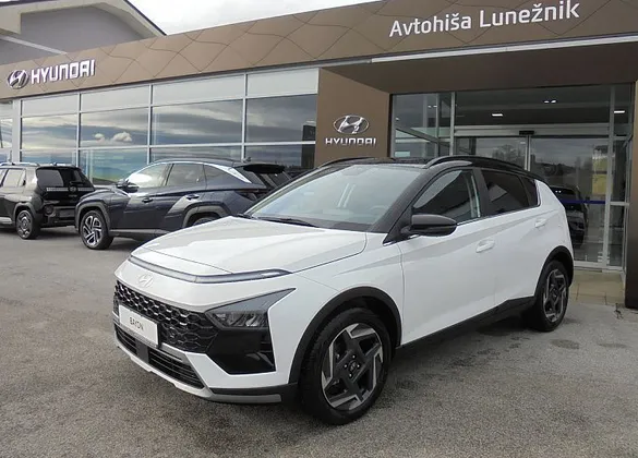 Zunanja slika - Hyundai Bayon - 1.0 T-GDI 90 PREMIUM DCT°RADAR°TWO-TONE° ZALOGA - 1